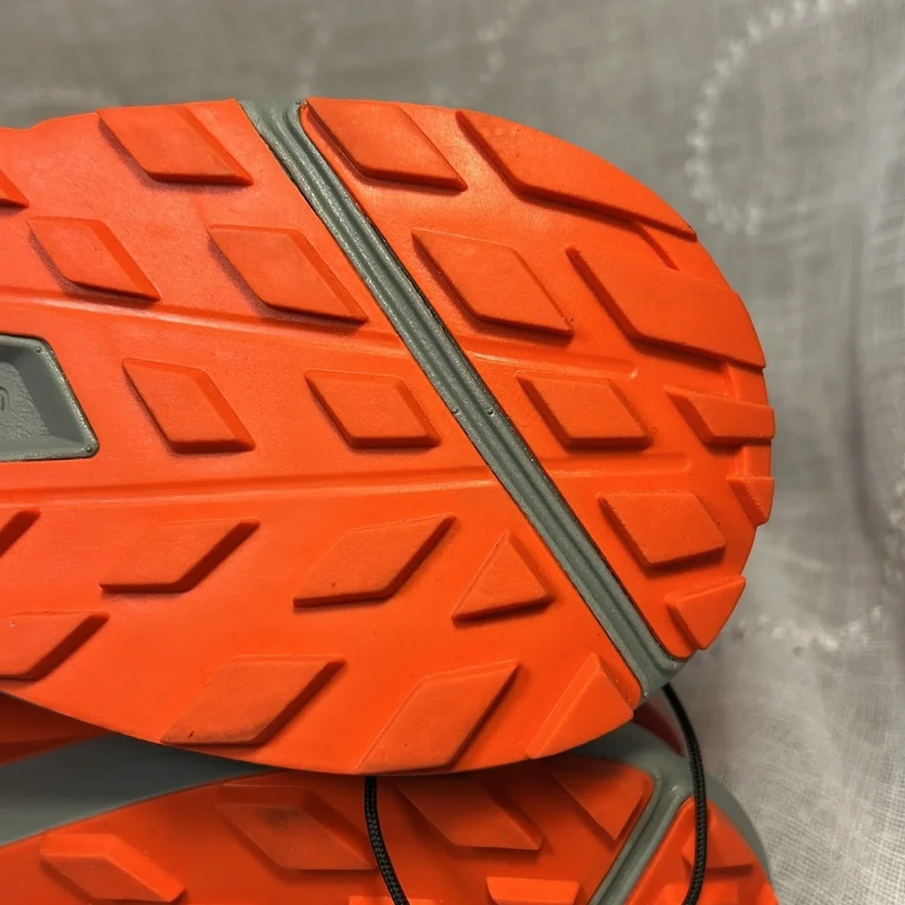 NWT Salomon trail running Sense Ride 2 shoes